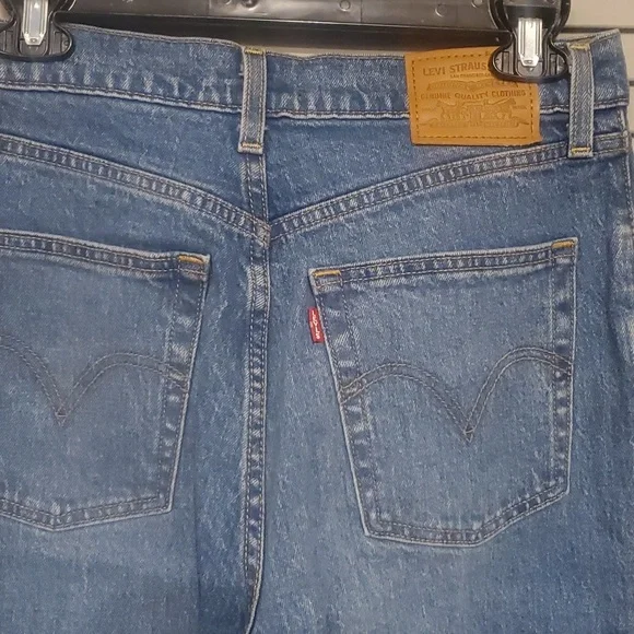 Levi's Premium 100% cotton Ribcage Flare Jeans - Picture 4 of 5